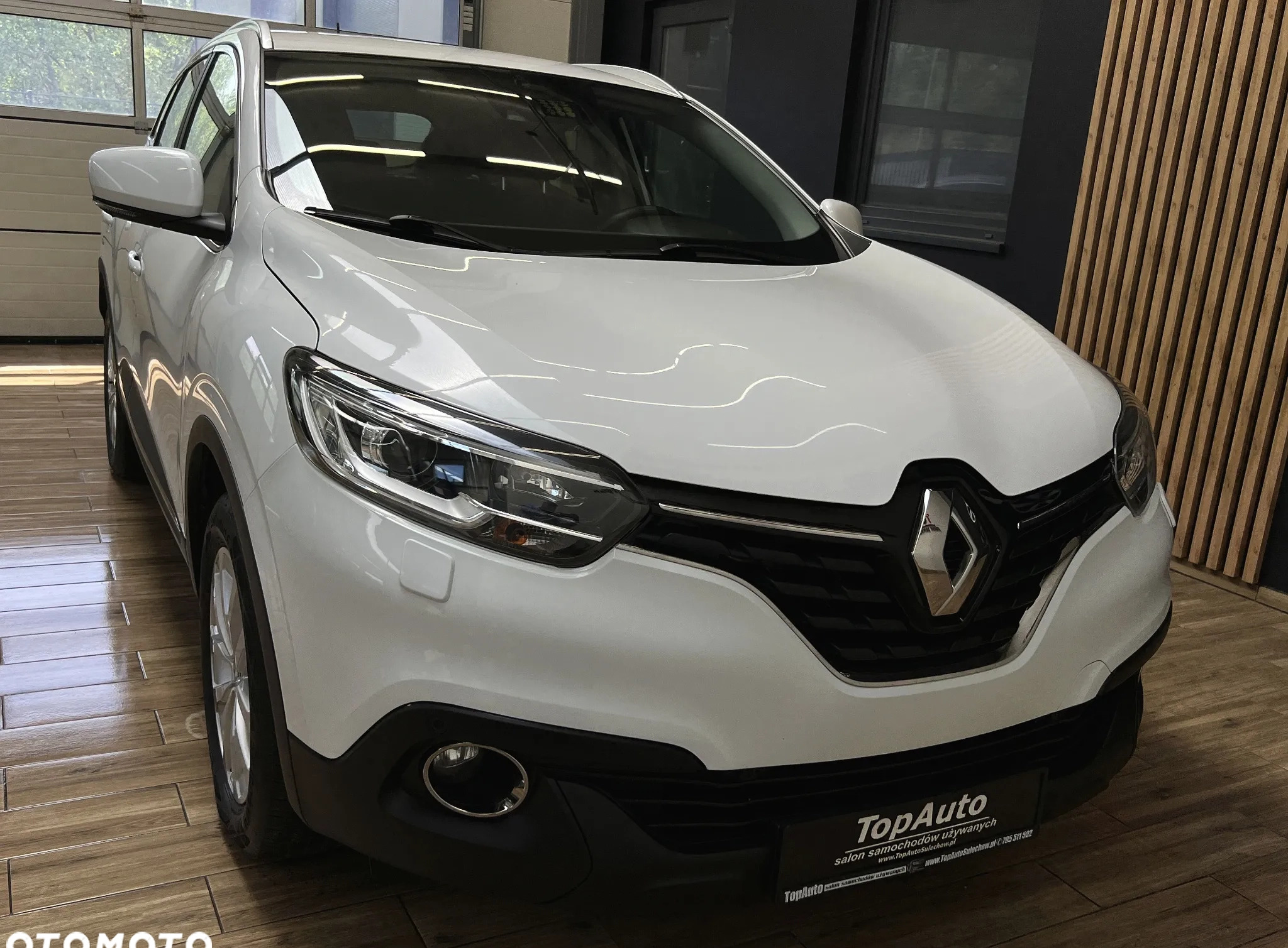 Renault Kadjar cena 59900 przebieg: 123000, rok produkcji 2018 z Kunów małe 742